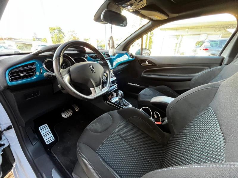 Citroën Ds3 Cabrio So Chic 1.2 Thp 110 Ch Garantie 6 Mois / Reprise Possible