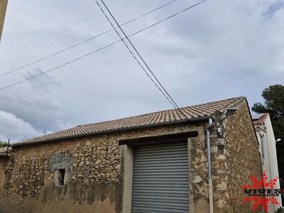 Remise - 100 m² - 1 pièce