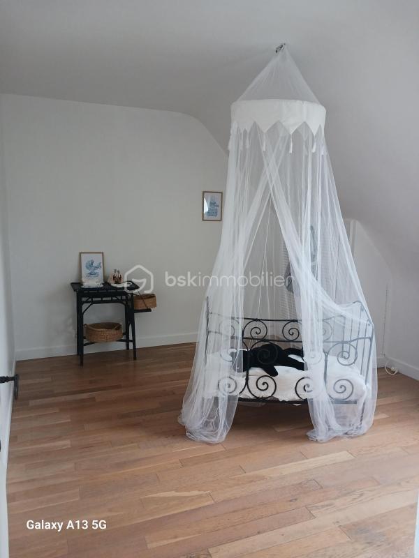 Demeure - 271 m² - 8 pièces