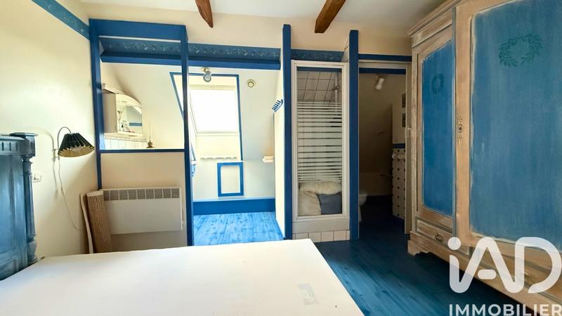 Maison - 196 m² - 9 pièces