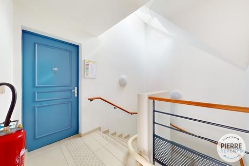 Studio - 30 m² - 1 pièce