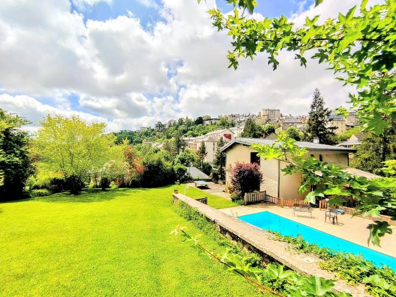 Villa - 350 m² - 10 pièces