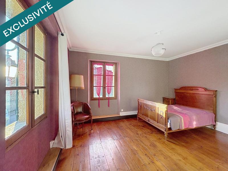 Maison - 203 m² - 7 pièces