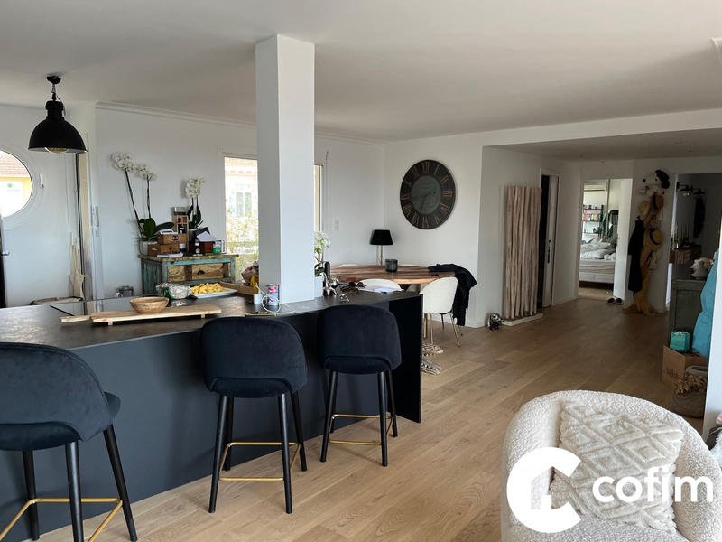 Appartement - 126 m² - 4 pièces