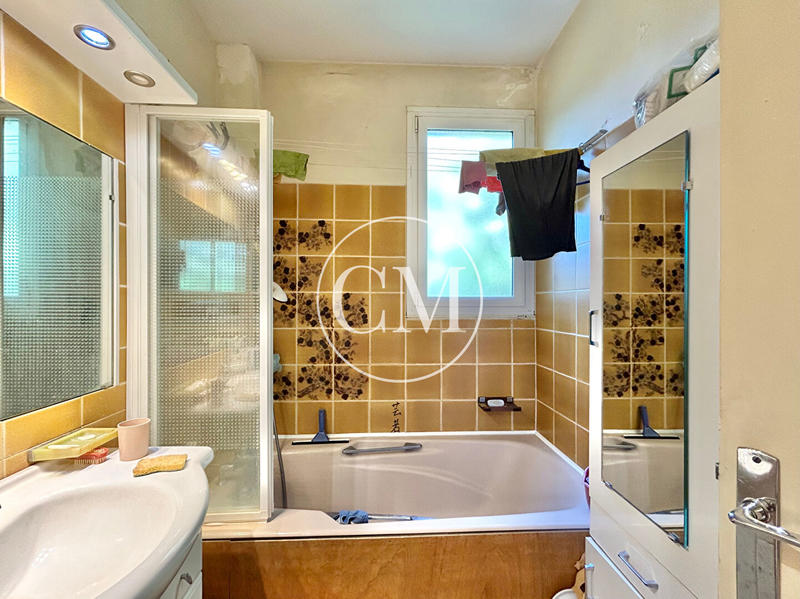 Appartement - 85 m² - 4 pièces