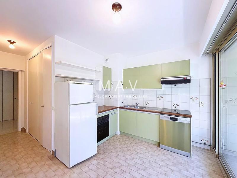 Appartement - 77 m² - 3 pièces