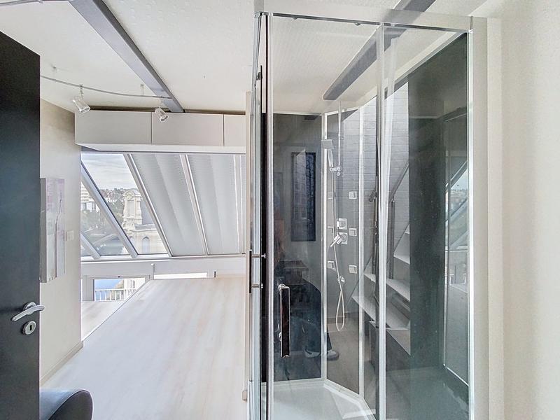 Loft - 97 m² - 6 pièces