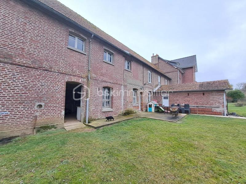 Maison - 310 m² - 11 pièces