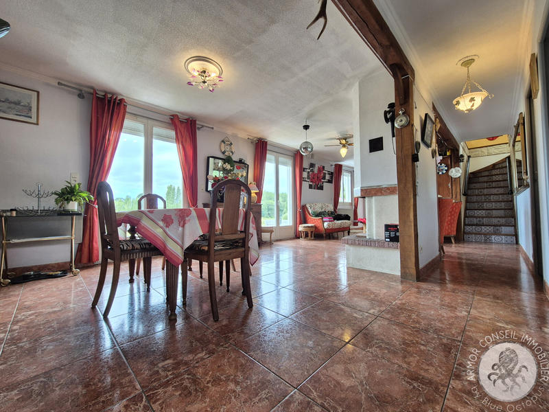 Maison - 162 m² - 7 pièces