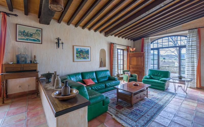 Maison en pierre - 256 m² - 8 pièces