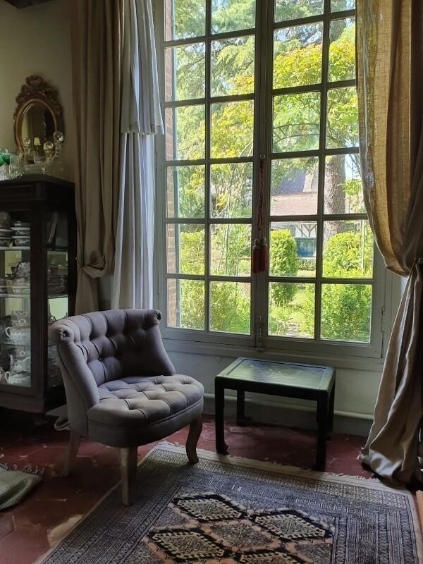 Maison - 280 m² - 6 pièces