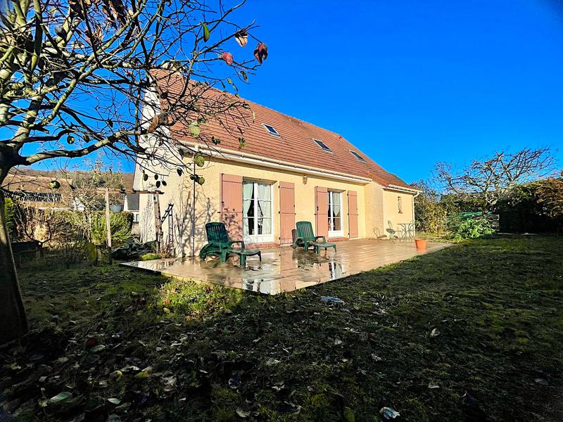 Maison - 104 m² - 5 pièces