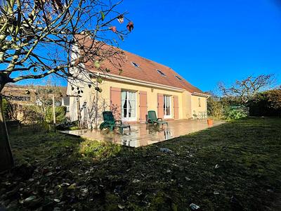 Maison - 104 m² - 5 pièces