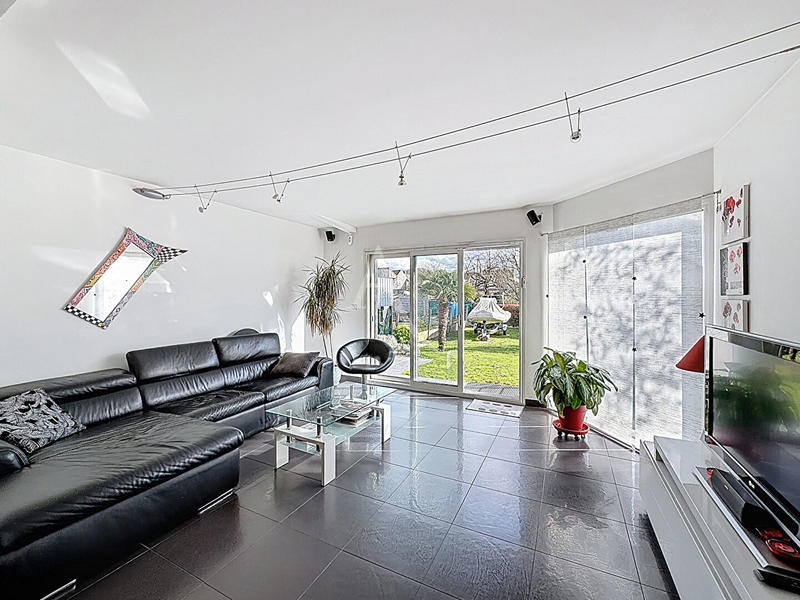 Maison - 92 m² - 5 pièces