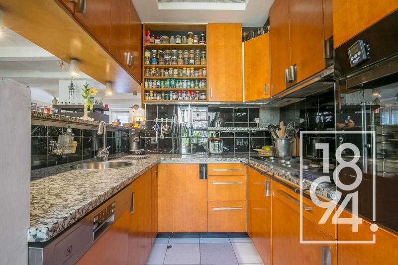 Duplex - 187 m² - 7 pièces