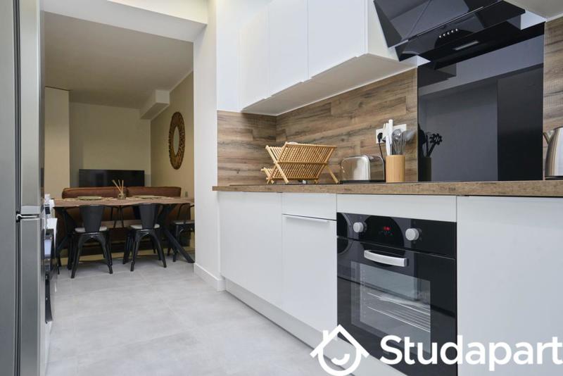 Chambre - 11 m² - 1 pièce