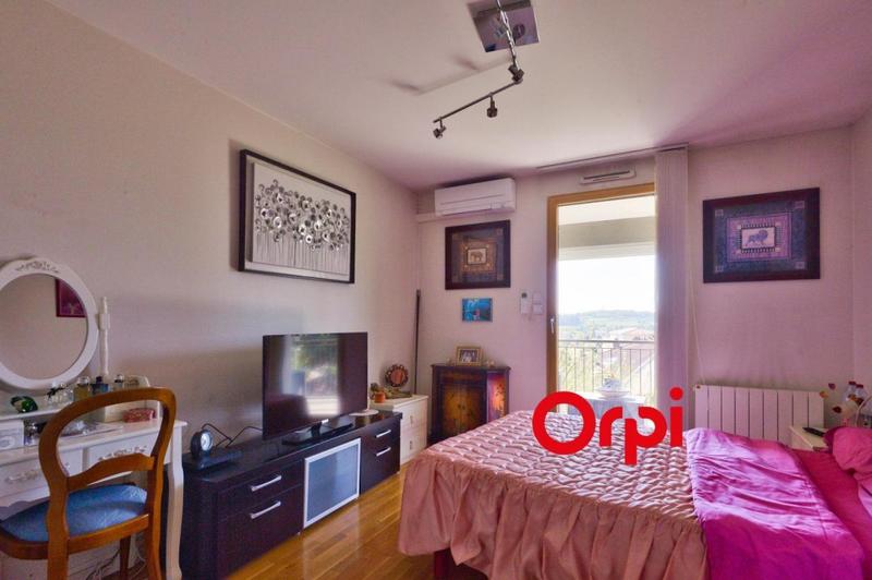 Appartement - 162 m² - 5 pièces