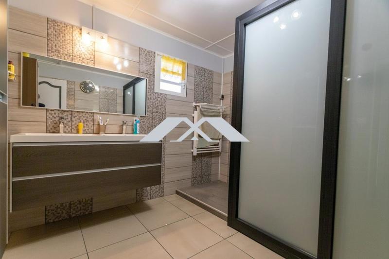 Maison - 106 m² - 3 pièces