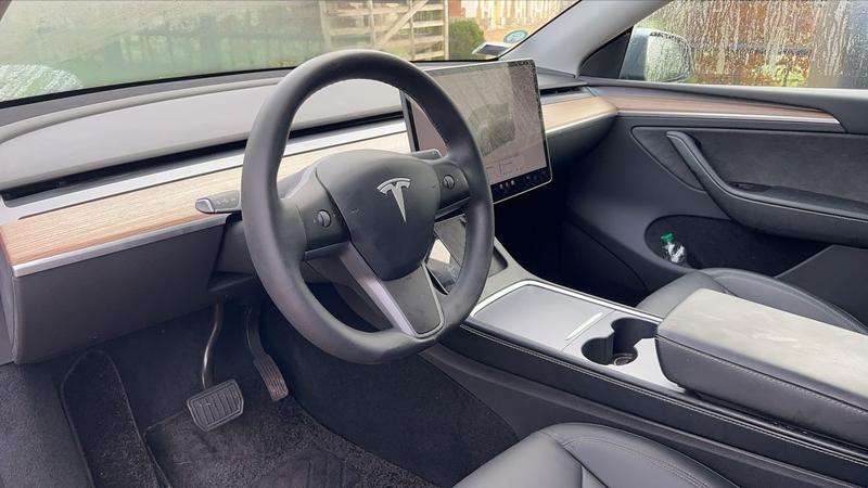 Tesla Model y 300 Rwd Standard