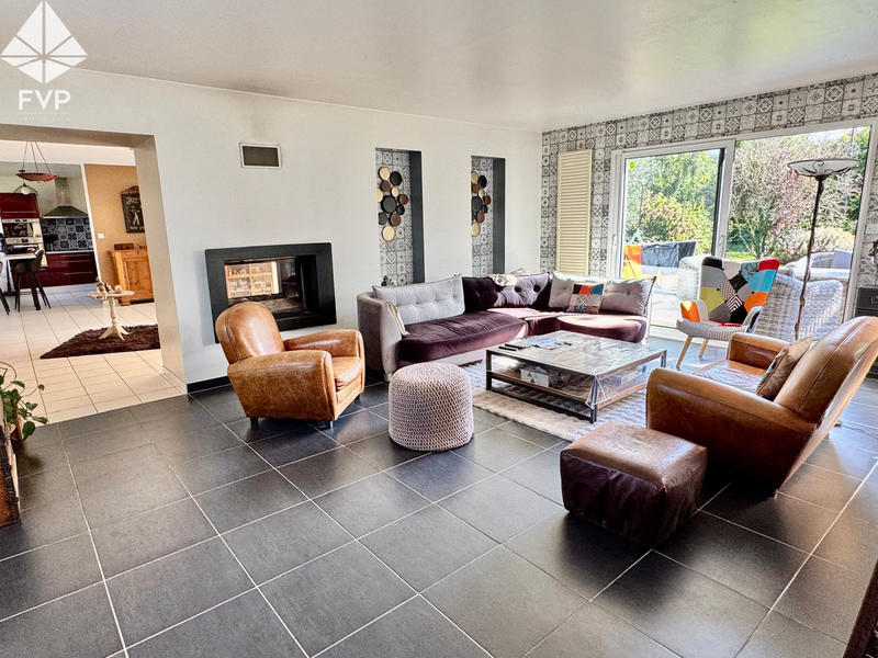 Maison - 170 m² - 7 pièces