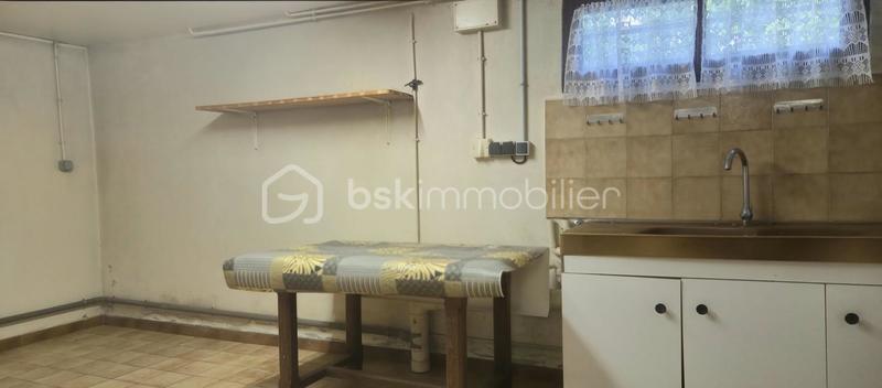 Maison traditionnelle - 198 m² - 8 pièces