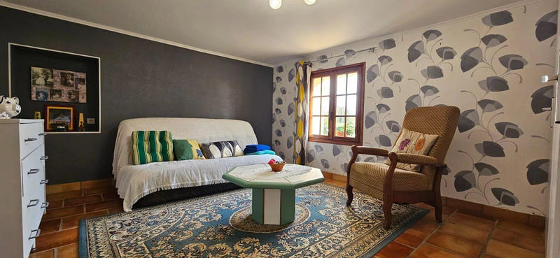 Maison - 410 m² - 11 pièces