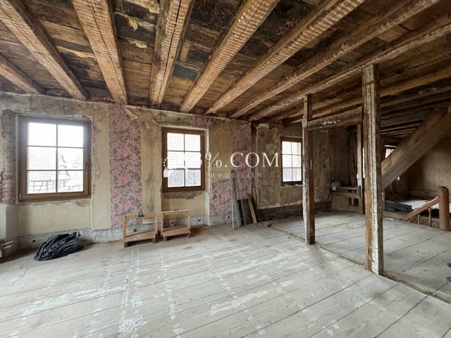 Maison - 205 m² - 10 pièces