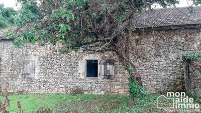 Maison ancienne - 150 m² - 1 pièce