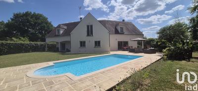 Maison - 240 m² - 8 pièces
