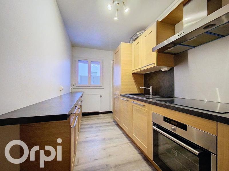 Appartement - 79 m² - 4 pièces