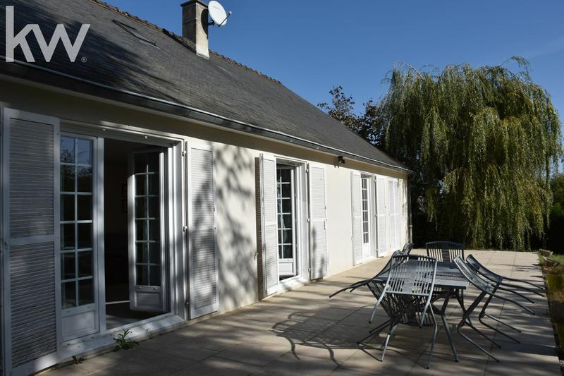 Maison traditionnelle - 190 m² - 9 pièces