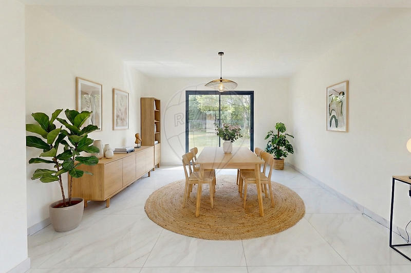 Maison - 182 m² - 7 pièces