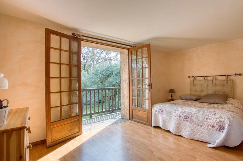 Maison - 98 m² - 5 pièces