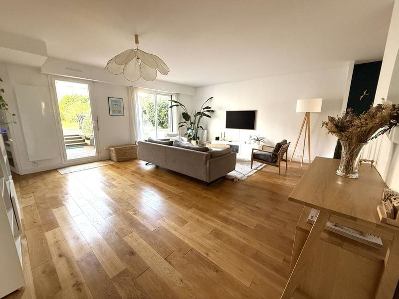 Appartement - 122 m² - 6 pièces