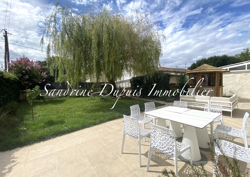 Propriété - 230 m² - 8 pièces