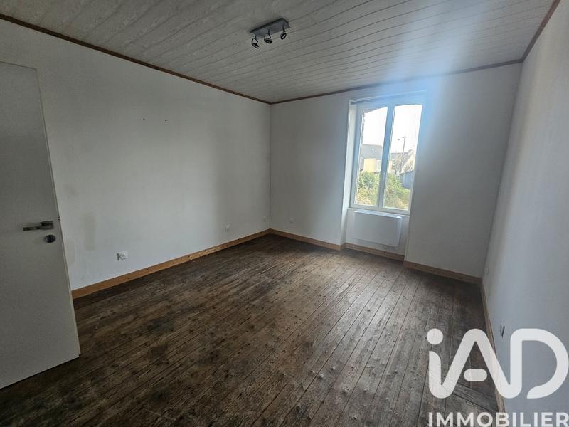 Maison - 99 m² - 12 pièces