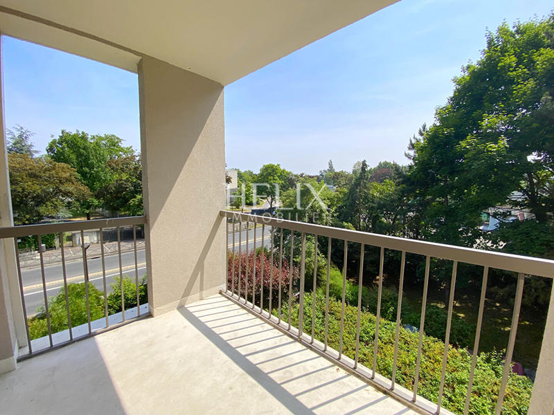 Appartement - 85 m² - 5 pièces