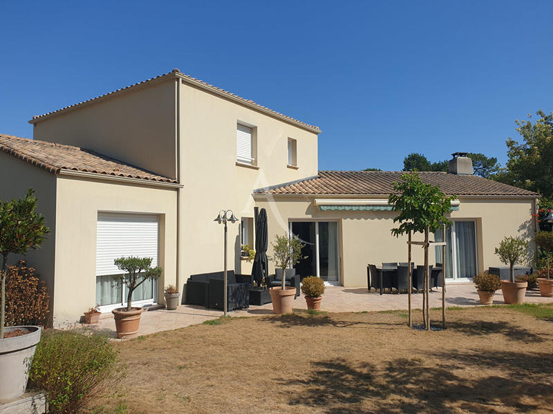 Maison - 158 m² - 4 pièces