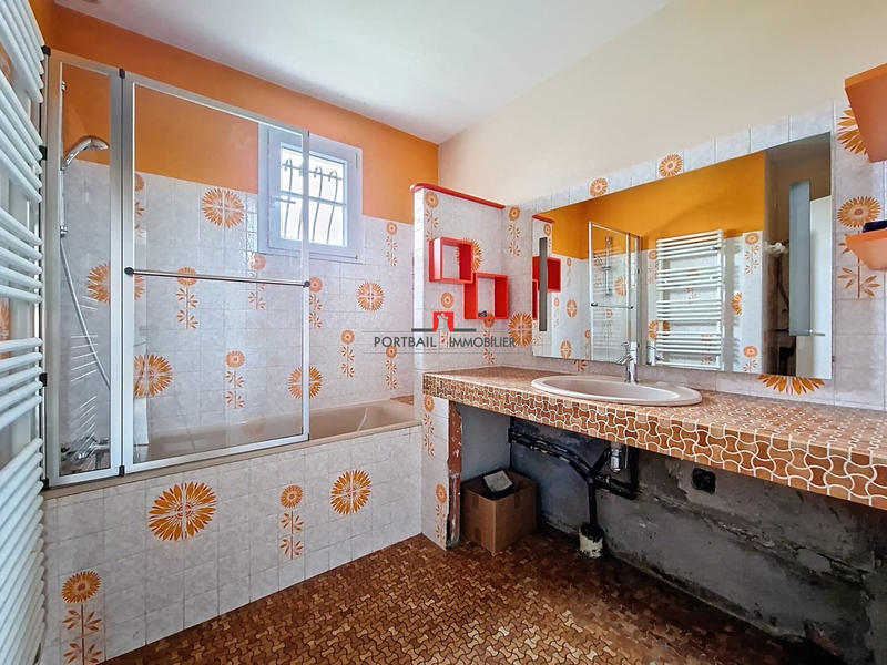 Maison traditionnelle - 96 m² - 4 pièces