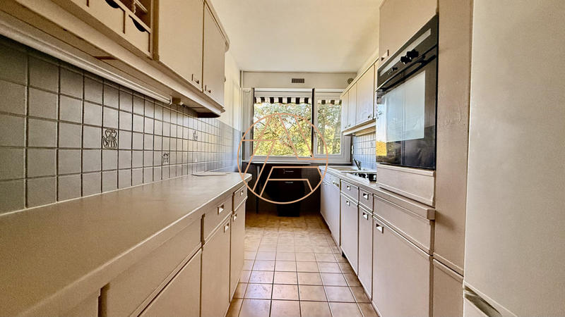 Appartement - 75 m² - 4 pièces