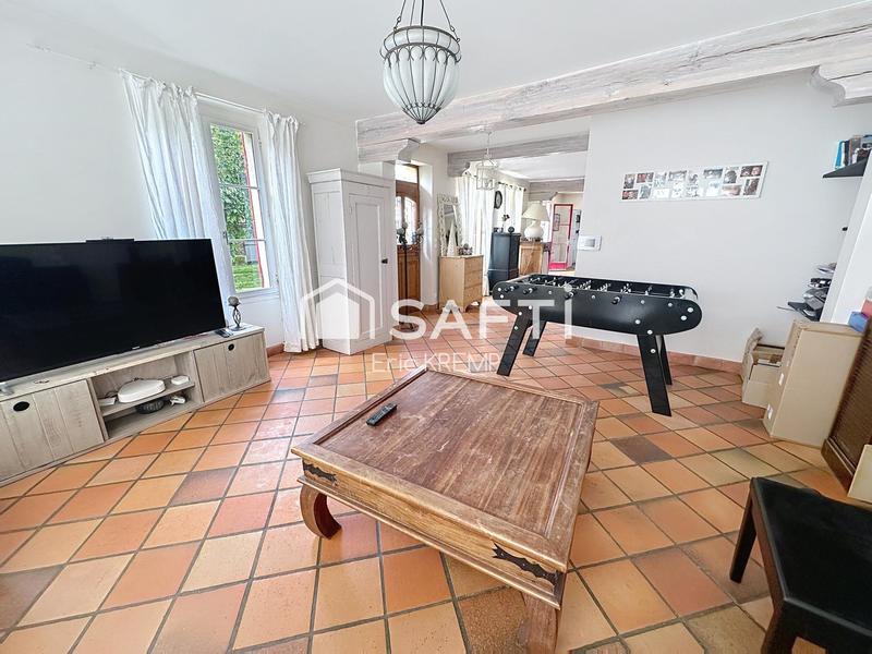 Maison - 180 m² - 6 pièces