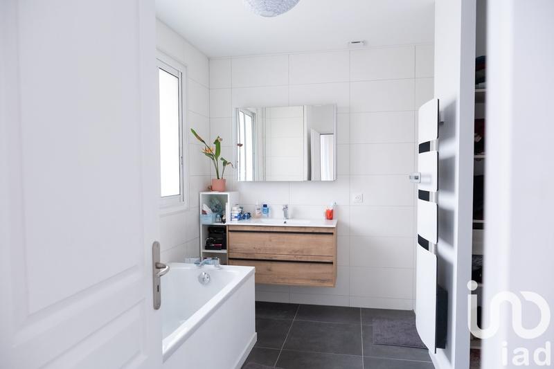 Maison - 170 m² - 6 pièces