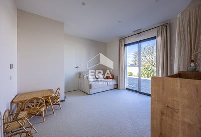 Maison - 202 m² - 6 pièces