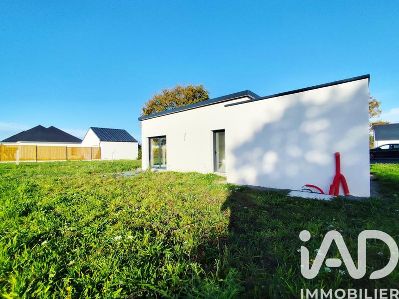 Maison - 95 m² - 5 pièces