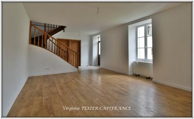 Maison en pierre - 168 m² - 6 pièces