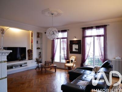 Maison - 231 m² - 8 pièces