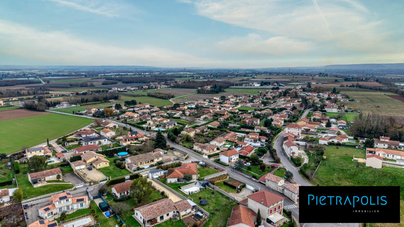 Local d'activités - 523 m²