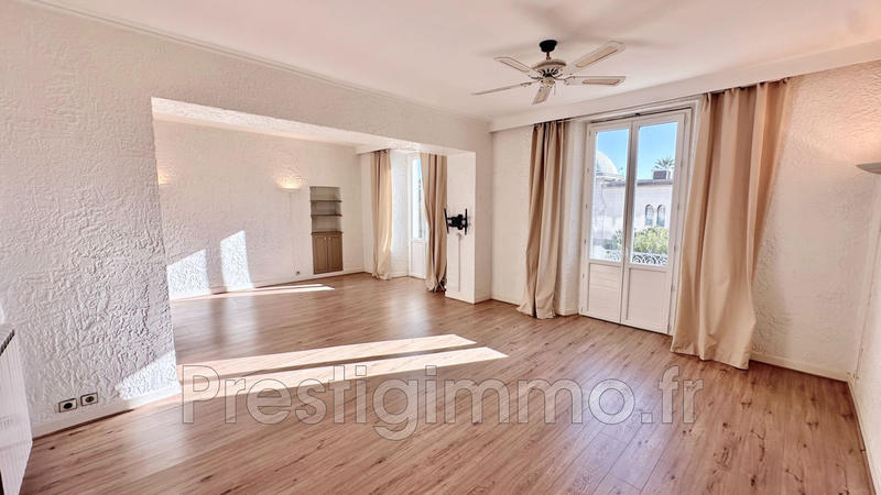 Appartement - 111 m² - 4 pièces