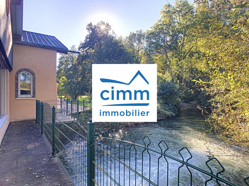 Maison - 365 m² - 15 pièces