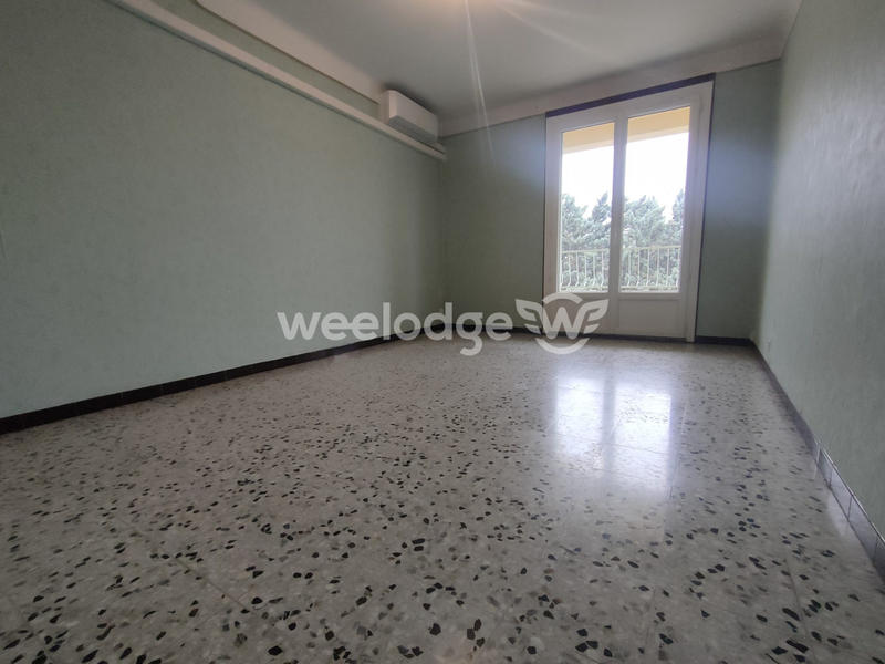 Appartement - 85 m² - 3 pièces